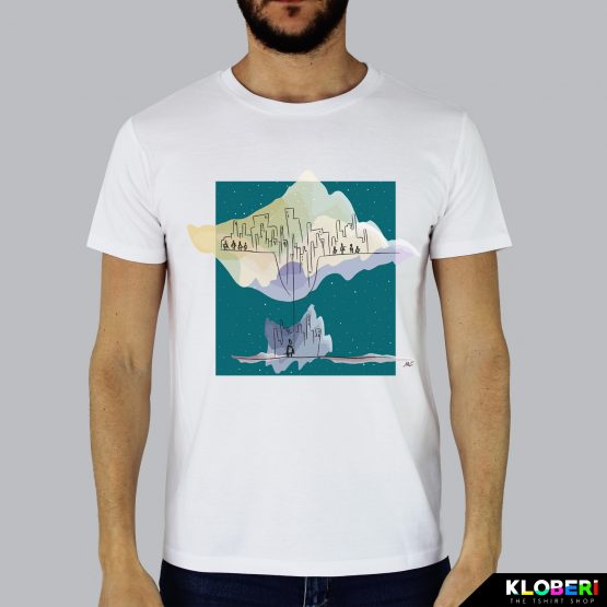 T-shirt da uomo indossata | Freak Quarantine White | Marta Ciuti