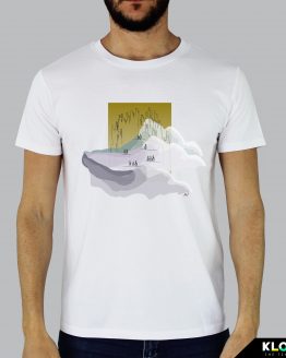 T-shirt da uomo indossata | Sospesi II | Irene Roggero