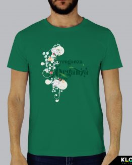 T-shirt da uomo indossata | Meno Arroganza Verde | AryArt