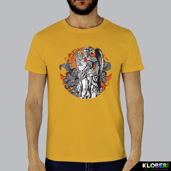 T-shirt da uomo indossata | Statua Yellow | AryArt