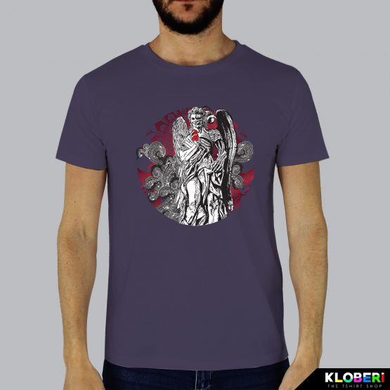 T-shirt da uomo indossata | Statua Plum | AryArt