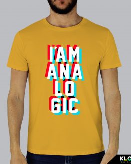 T-shirt da uomo indossata | Analogic Giallo | Fermoaguardare