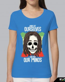 T-shirt da donna indossata | Bob free minds azur | Lambo design