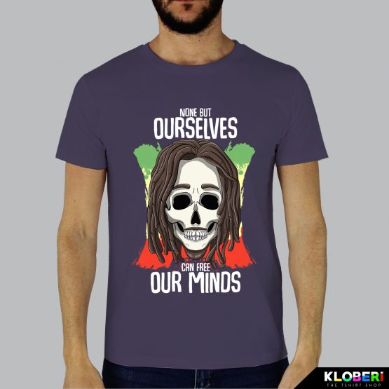 T-shirt da uomo indossata | Bob free minds plum | Lambo design