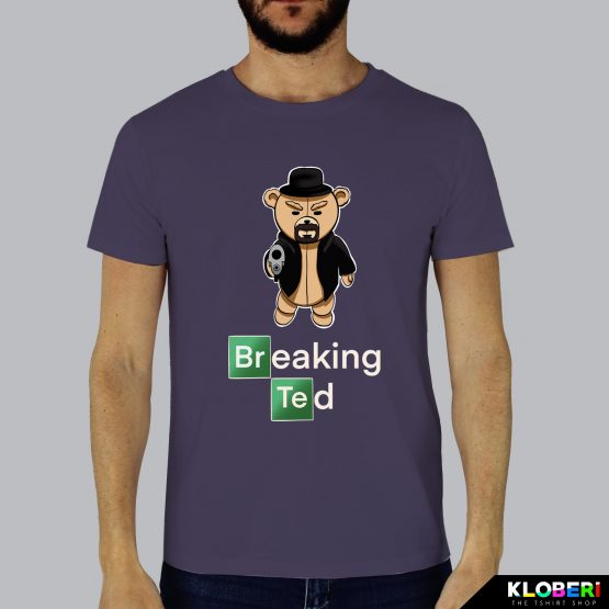 T-shirt da uomo indossata | Breaking Ted plum | Lambo design