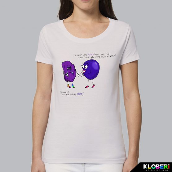 T-shirt da donna indossata | The Raisin Girl Vintage White | Martina Meduri