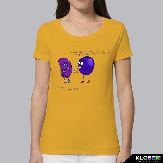 T-shirt da donna indossata | The Raisin Girl Yellow | Martina Meduri