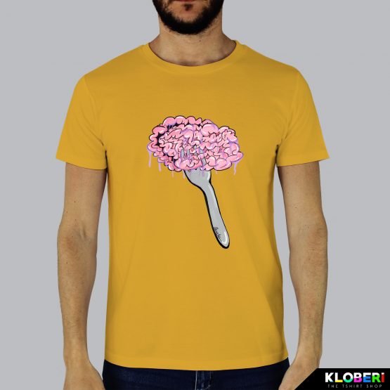 T-shirt da uomo indossata | Brain over binge Yellow | Martina Meduri