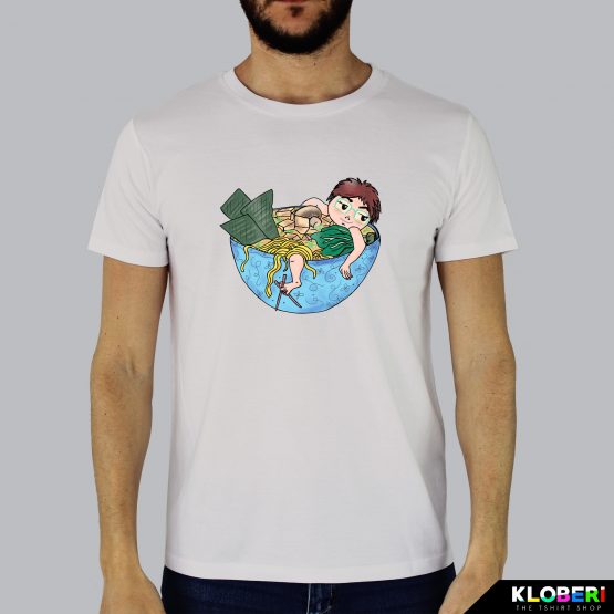 T-shirt da uomo indossata | Ramen Girl Vintage White | Martina Meduri